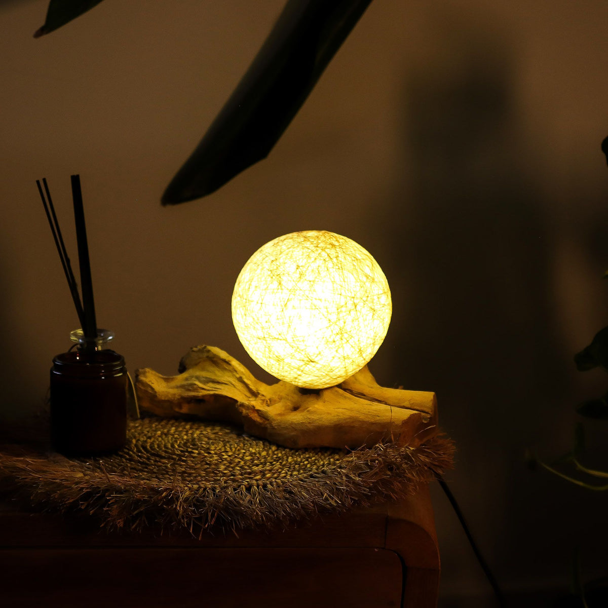 DriftGlow Cotton Wrap Lamp – Cream Driftwood Light